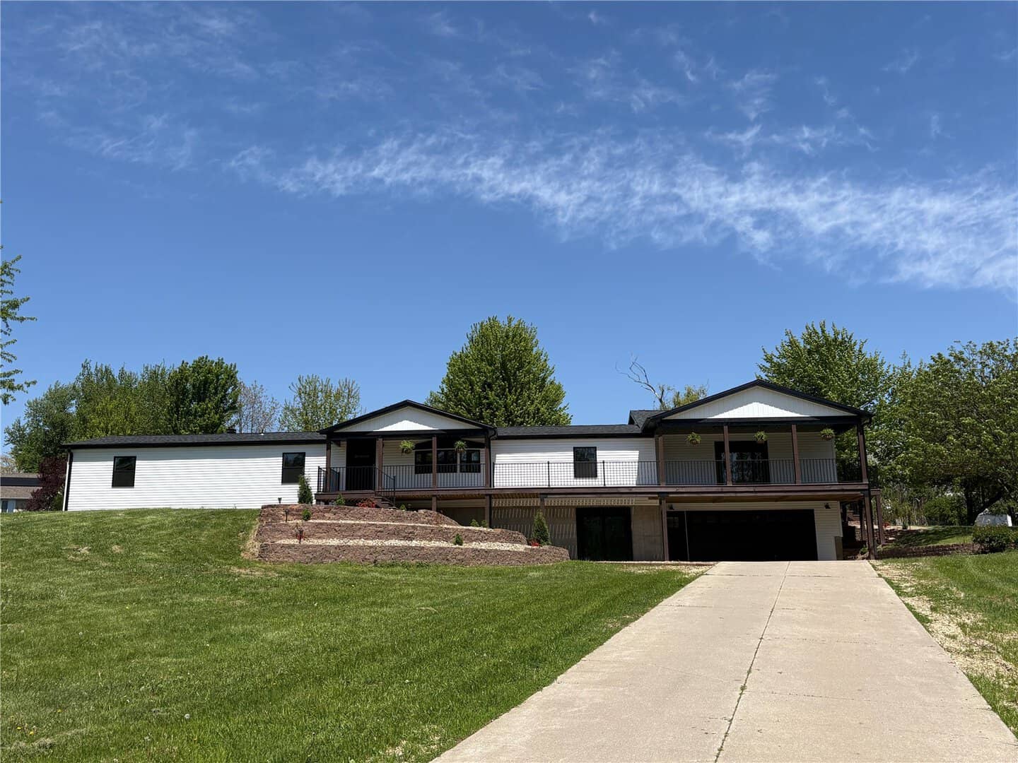 Listings for Bob Kalous