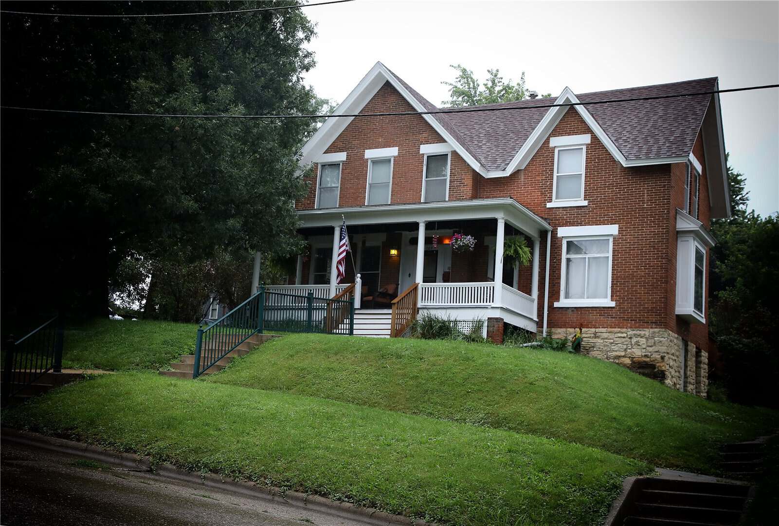 Listings for Zach Manganello