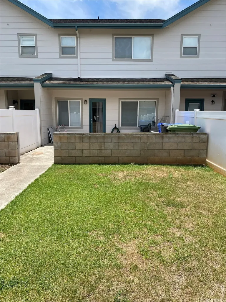 Listings for Stella P. Cabana