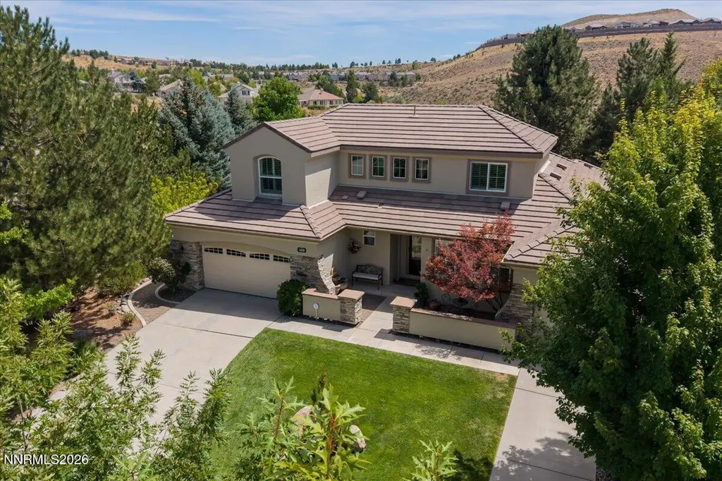 Listings for Kim de Lancey