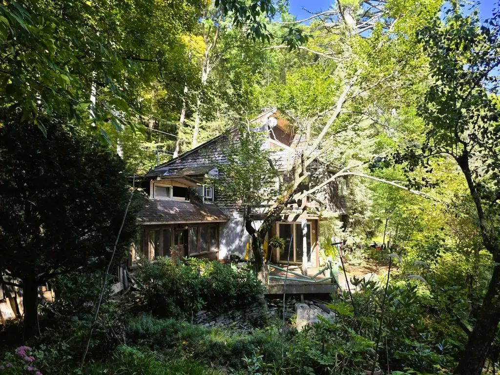 3bd Guilford Homes