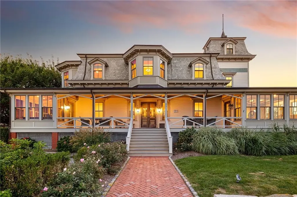 Water View Homes for Sale in Narragansett, RI