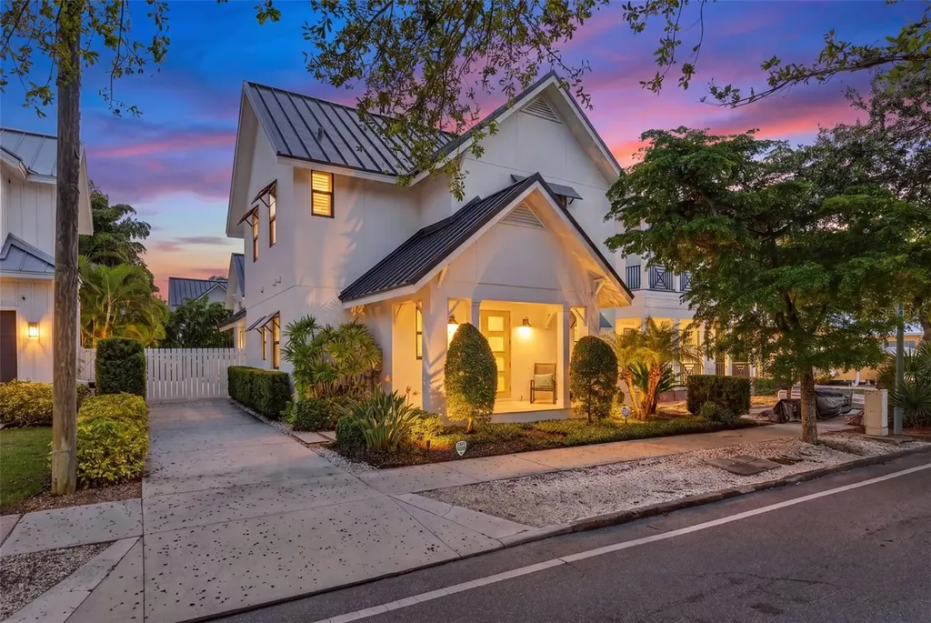 Listings for Janet Coughlin