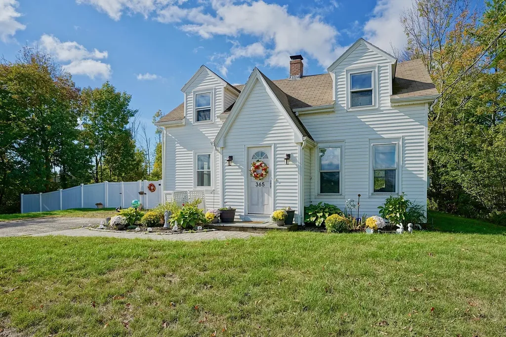 Our Newington Listings