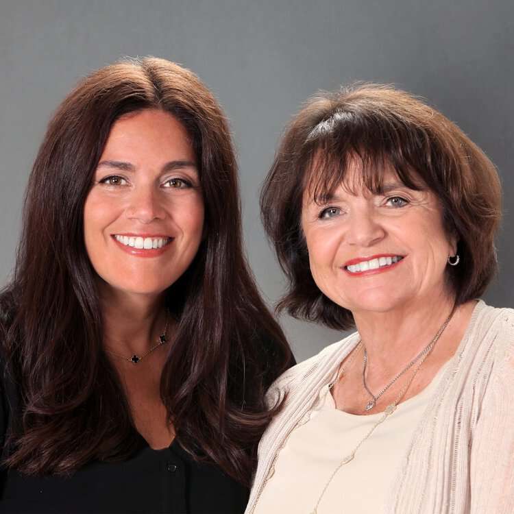Mona and Shari Wiener