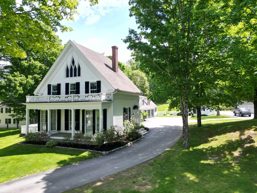 Kennebec County Fireplace Homes