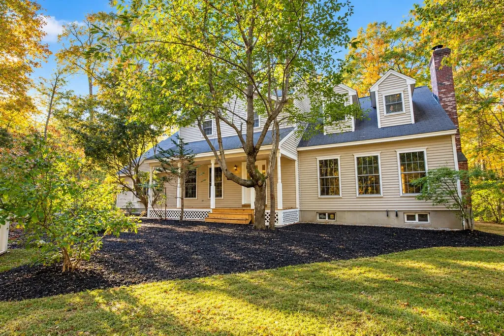 Listings for Lacey Wakefield
