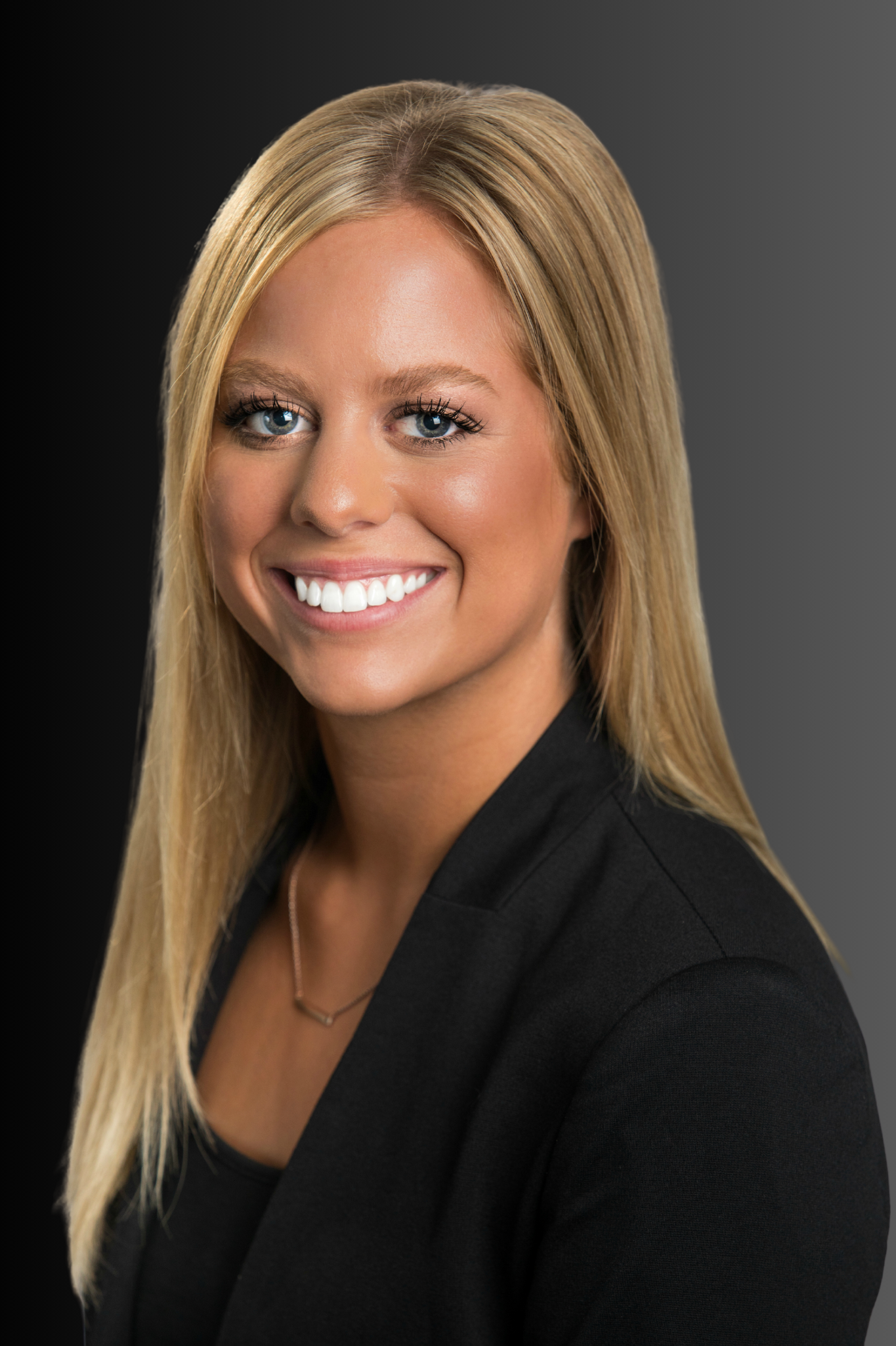Anna Bates