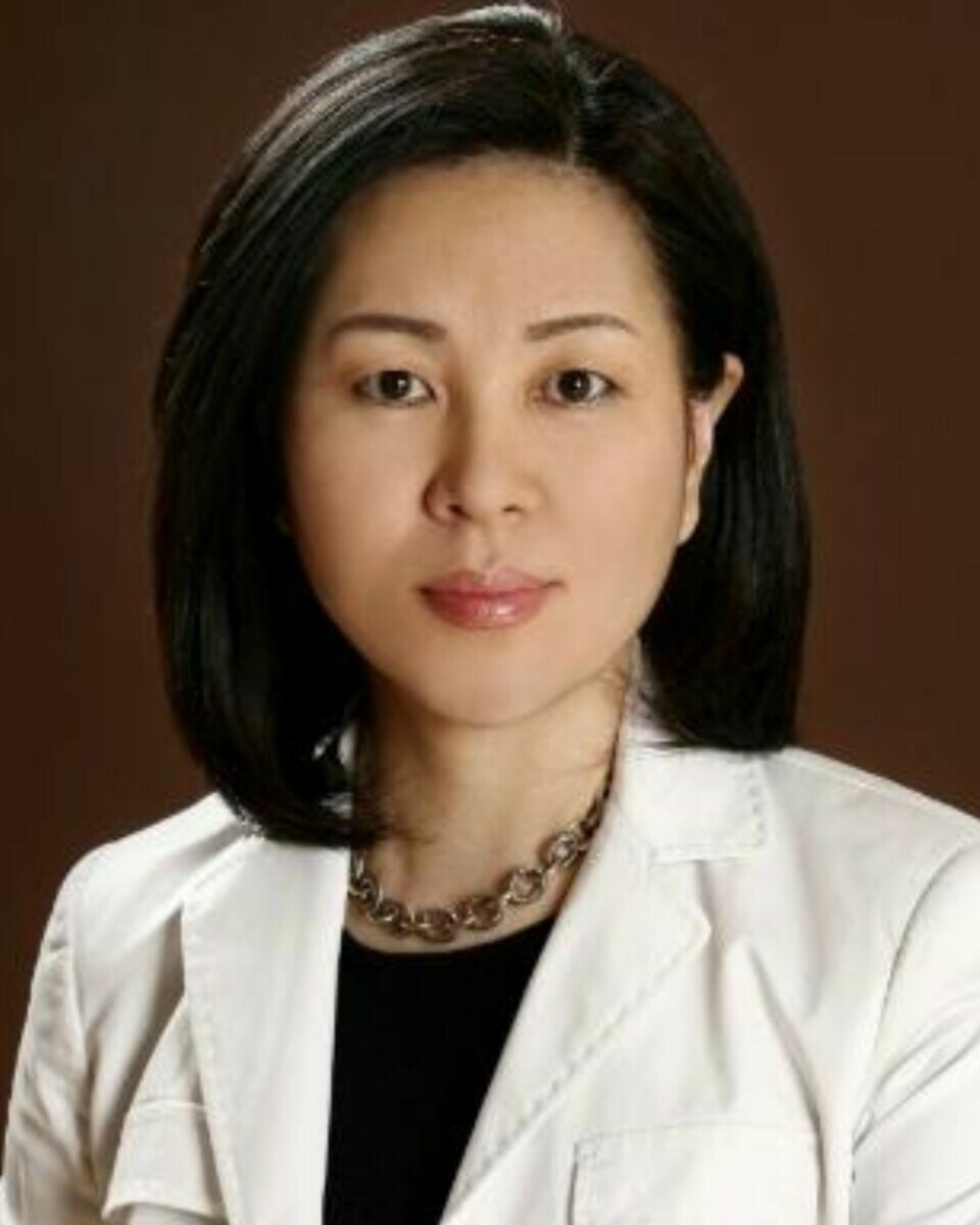Jinny Jinsook Youn