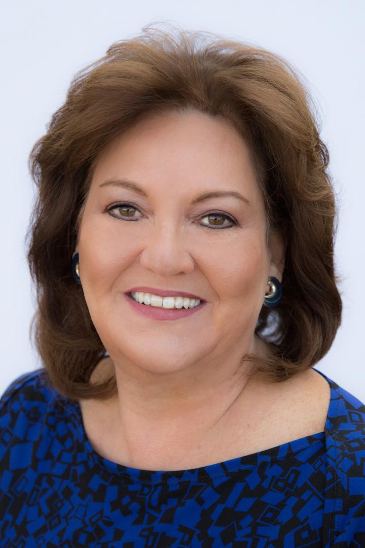 JoAnn Akin Benchmark Realty, LLC TN Real Estate