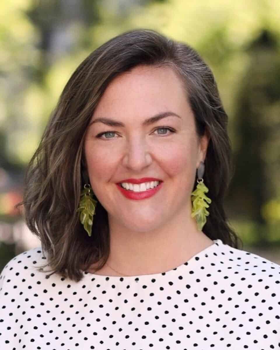 Julia Nelson