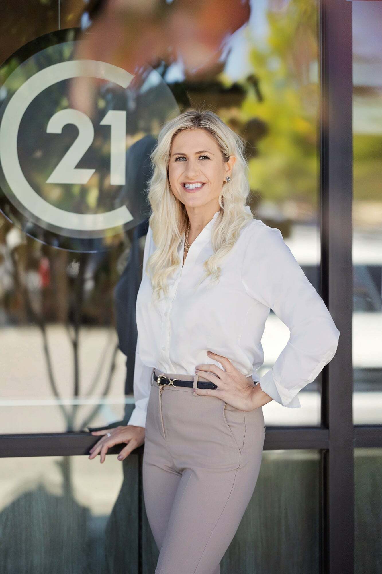 Kirsten Lee | CENTURY 21 Scheetz | IN Real Estate