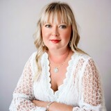 Leslie Wacker