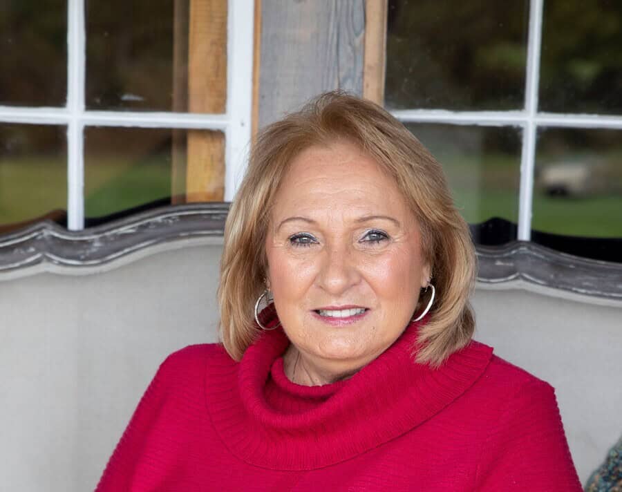Lorraine Bennett