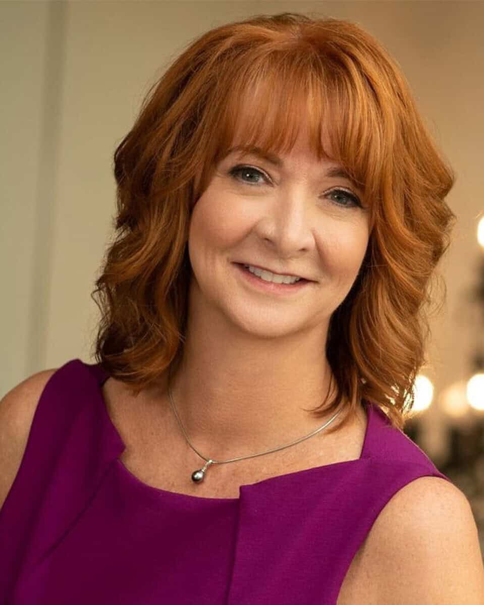 Lynn Charlas White