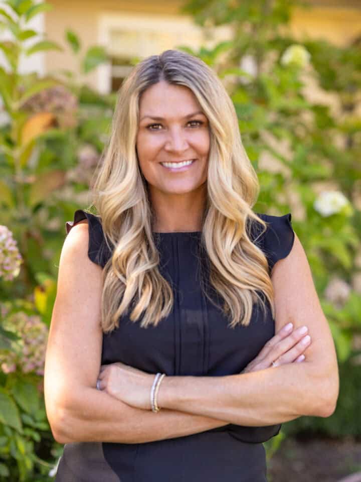 Nicole Manville