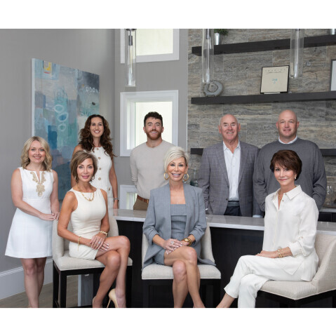 Quail West Sales Group Photo