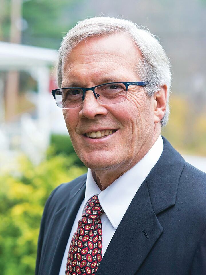 Robert "Bob" Maisey