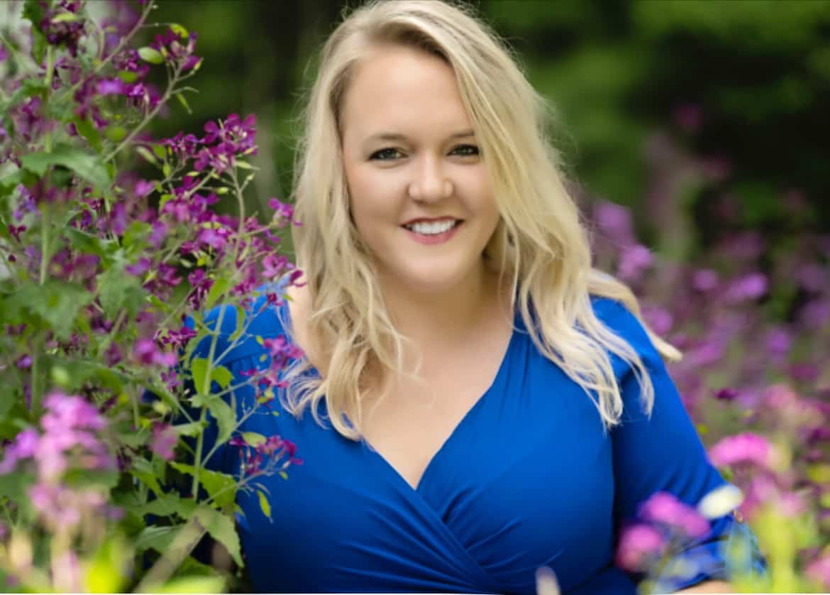 Mandi Oakes