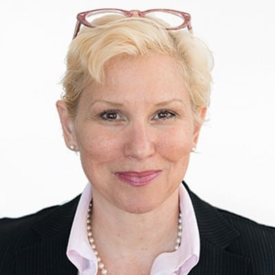 Simone Bernhard