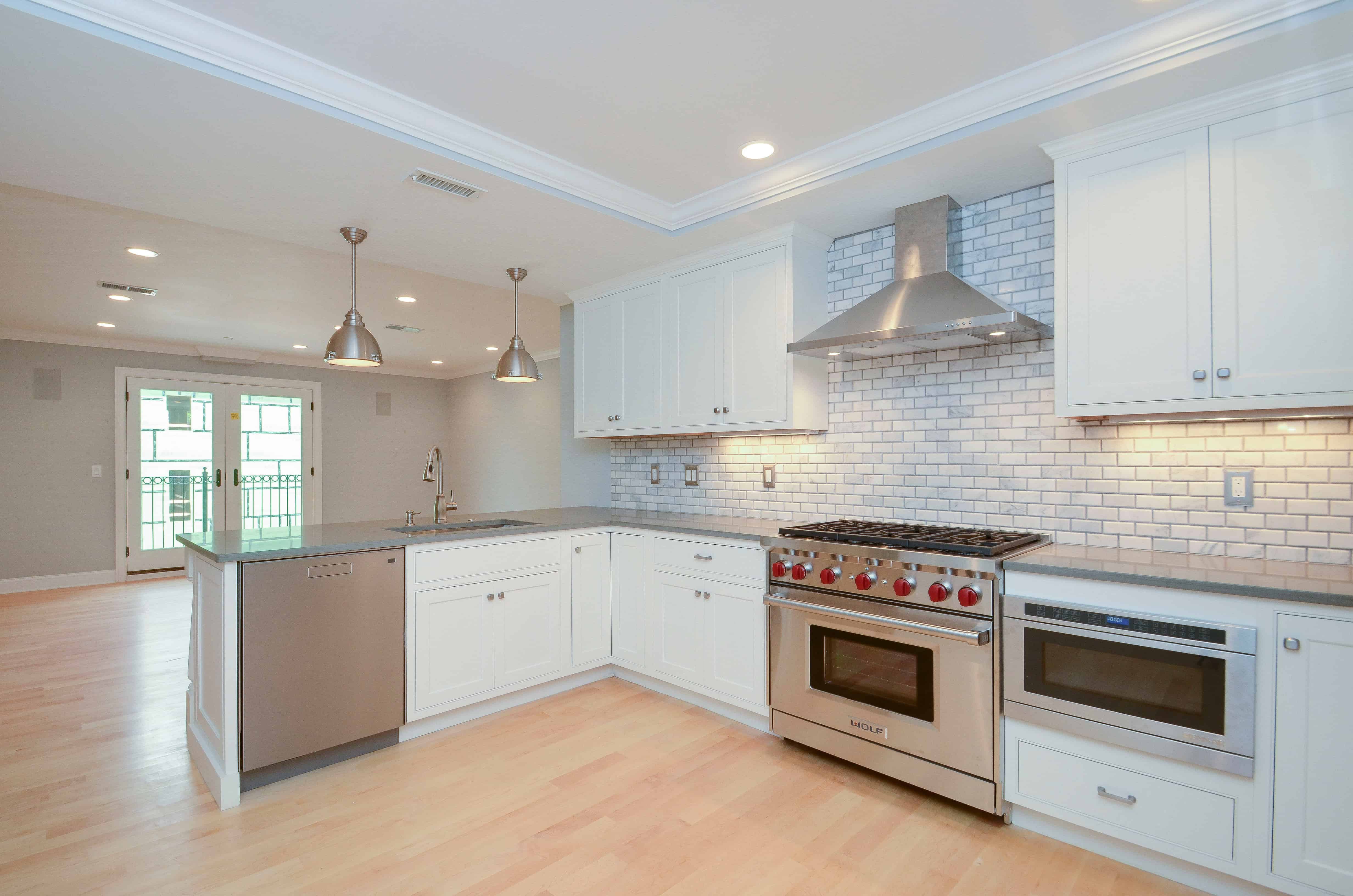 527 East Broadway