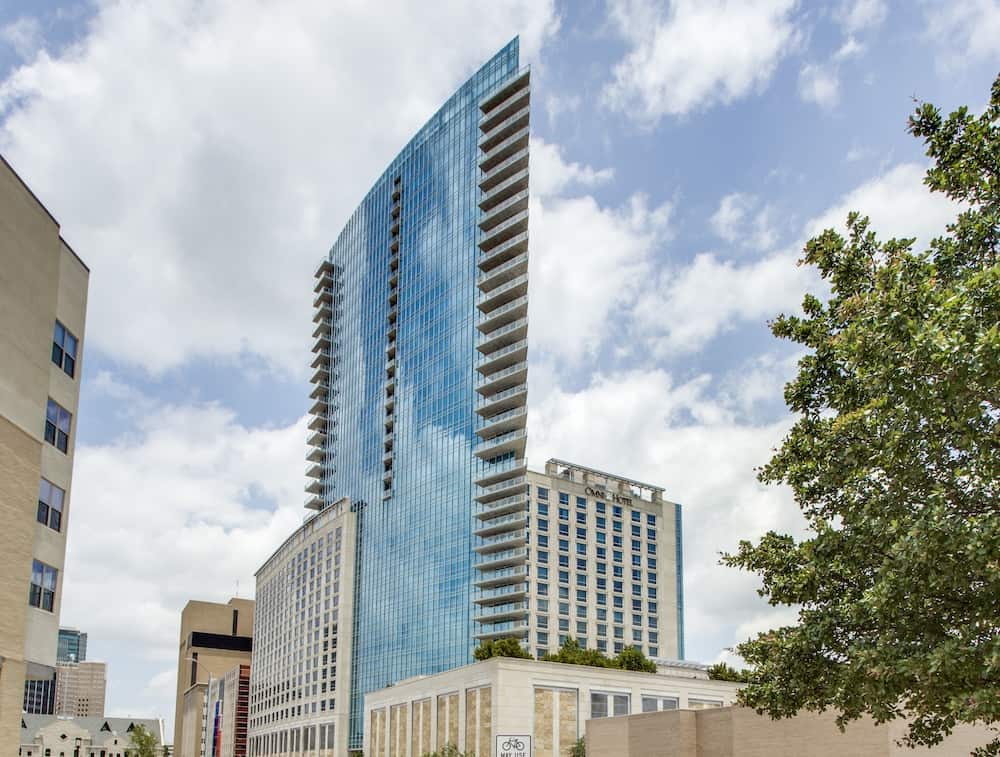 The Residences at Greenbelt Complex - The Skyscraper Center