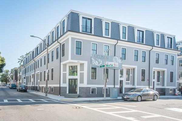 Townhouses at City Point