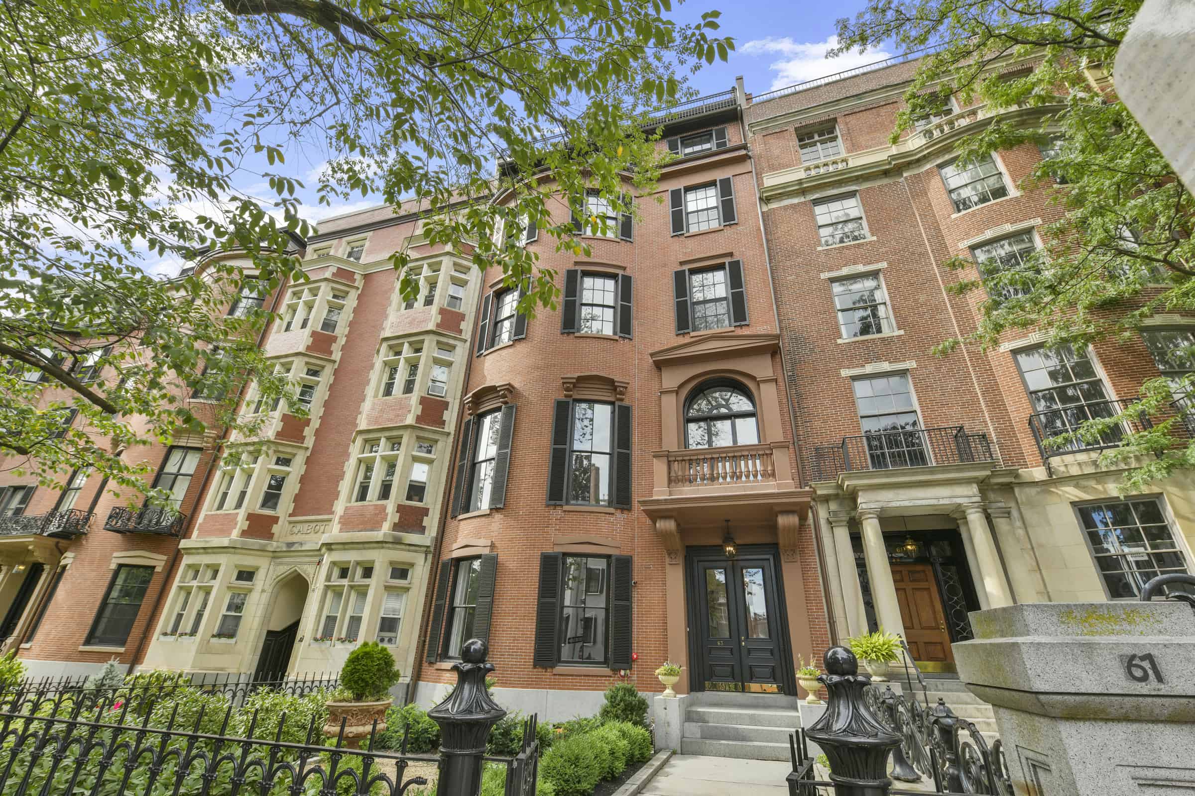 Beacon Hill Luxury Condos | Ford Realty Inc