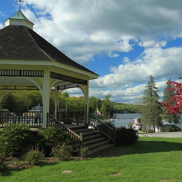 Harbor Light Realty, the Lake Sunapee real estate professionals