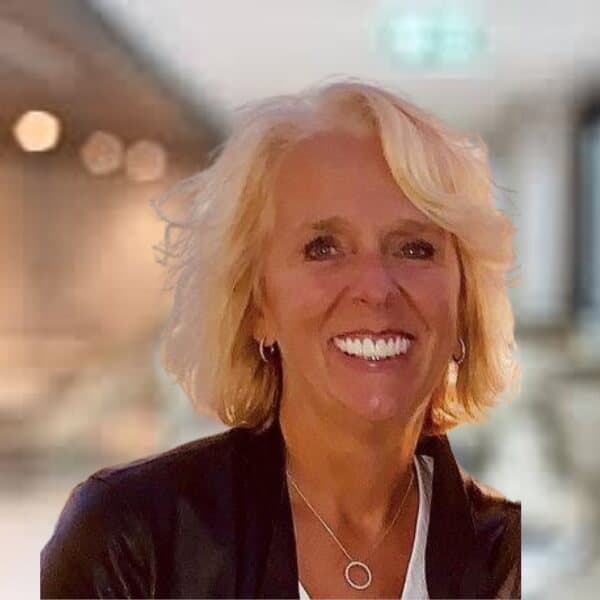 Lisa Gillette