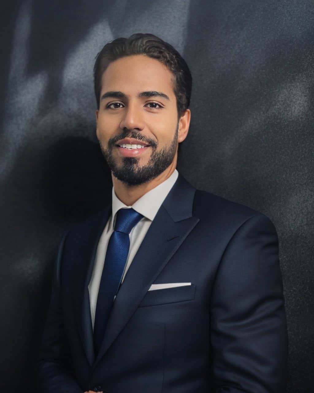 Lincoln Knowles Selling Bahamas BS Real Estate